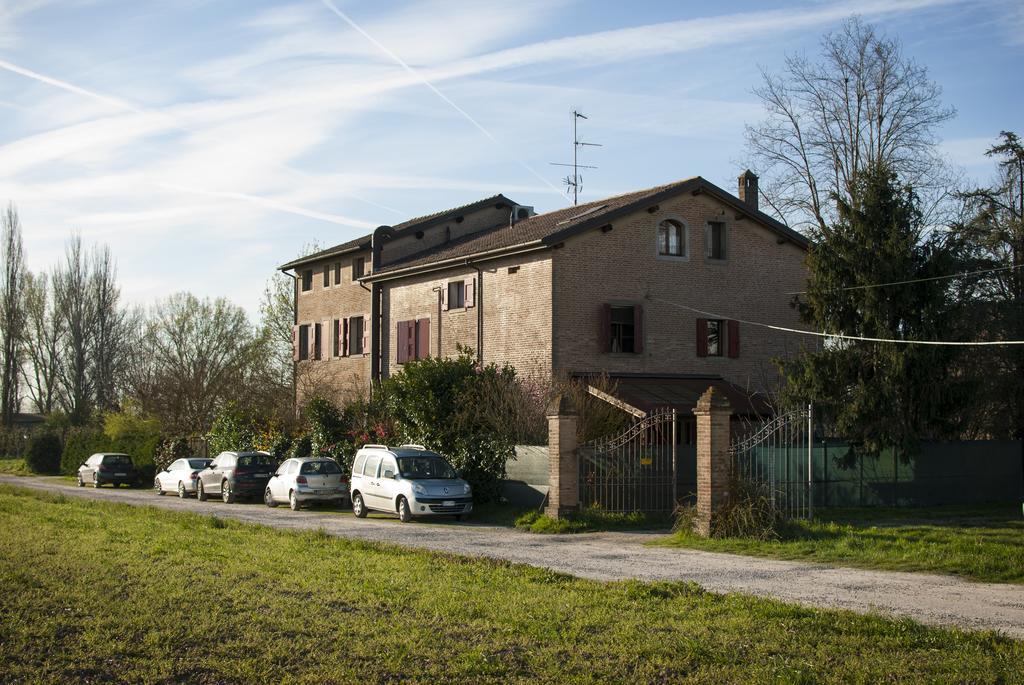 Villa La Lepre Bianca Cento  Exterior foto