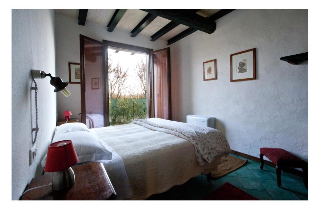 Villa La Lepre Bianca Cento  Exterior foto